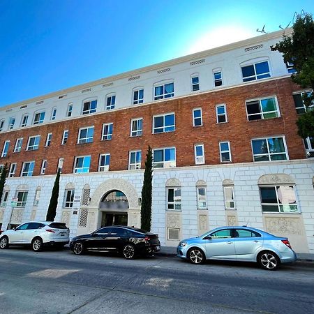 Heart Of Hollywood Apartment - 2Bed 2Bath ロサンゼルス エクステリア 写真
